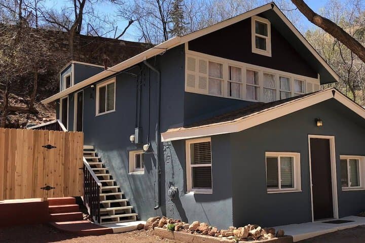Manitou Springs Downtown Escape photo 2