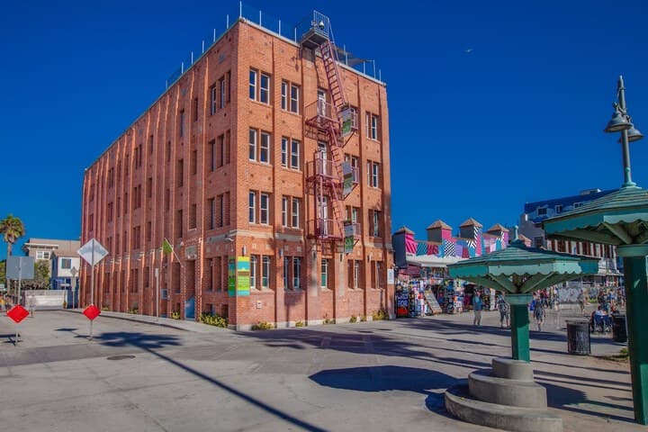 Venice Breeze Suites photo 3