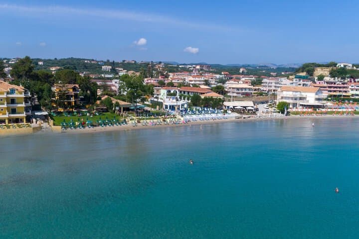 Andreolas Luxury Suites photo 5