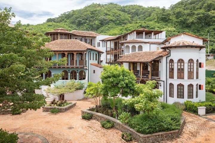 Las Catalinas Collection photo 2