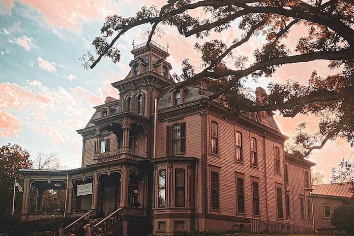 Garth Woodside Mansion B&B photo 4