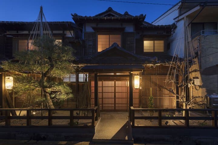 Hikoso machi Kin no Ma photo 3