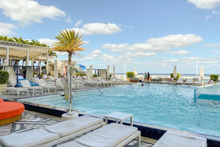 W Residences Luxury Suites Across from Fort Lauderdale Beach photo 3