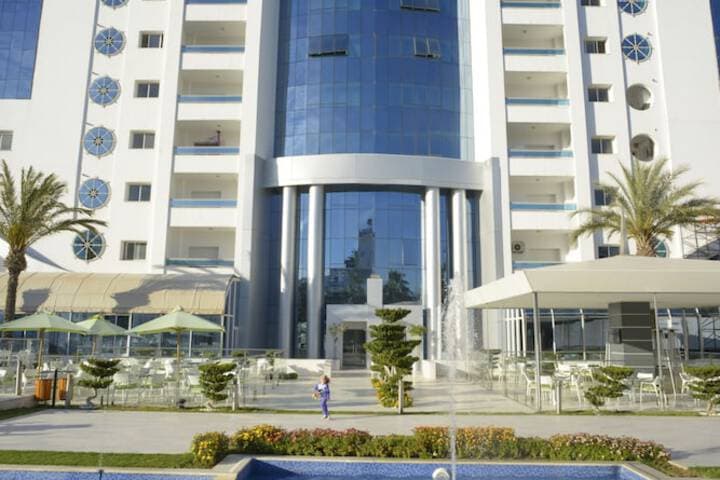 The Penthouse Suites Hotel photo 3