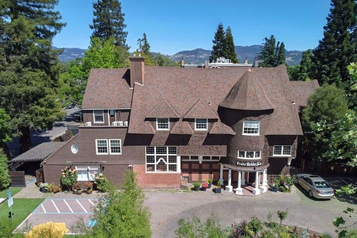 Cedar Gables Inn photo 3