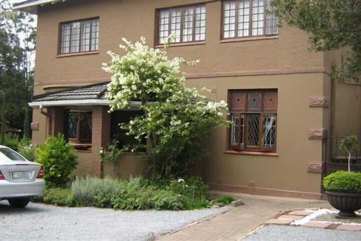 Palm Tree Manor photo 5