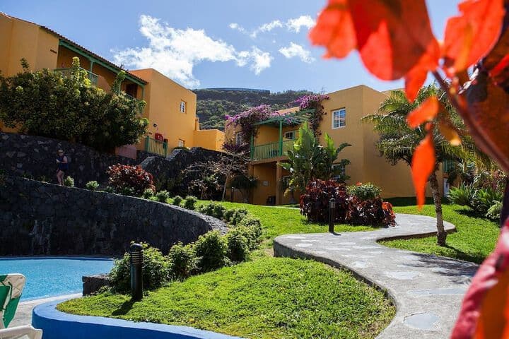 Apartamentos la Caleta photo 2
