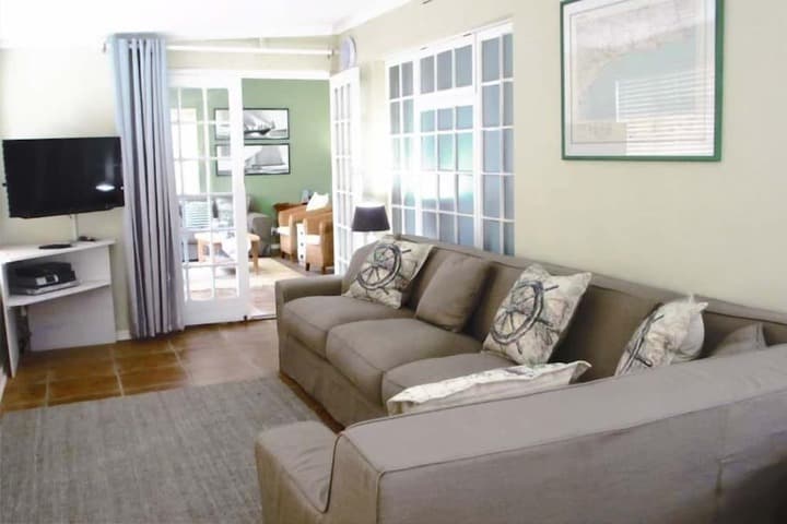 16 on Main Arniston photo 3
