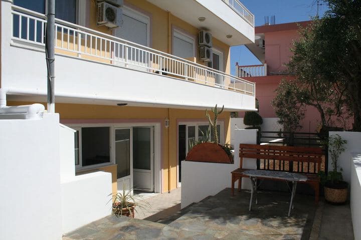 Pantheon Deluxe Apartments photo 4