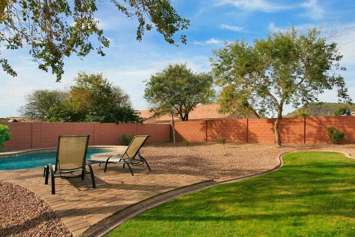 Glendale Home photo 3
