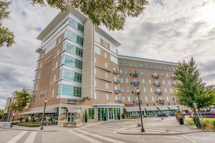Mint House Greenville Downtown photo 2