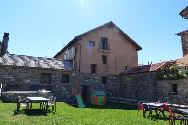 Apartamentos Puerta de Ordesa photo 2