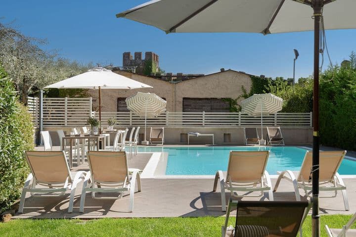 Vialeromadodici Rooms & Apartments photo 4