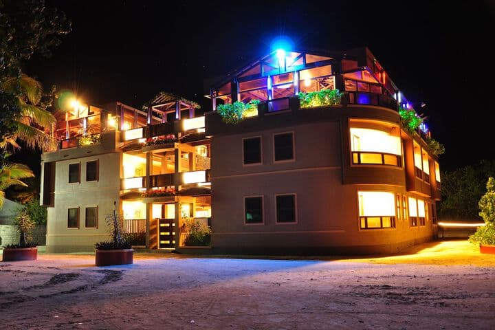 Rashu Hiyaa photo 2