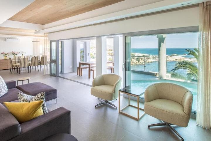 62 Camps Bay photo 2