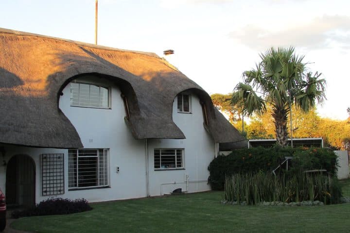 Acacia House Executive Suite photo 5