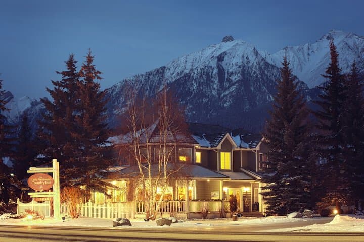 The Lady MacDonald Country Inn photo 2