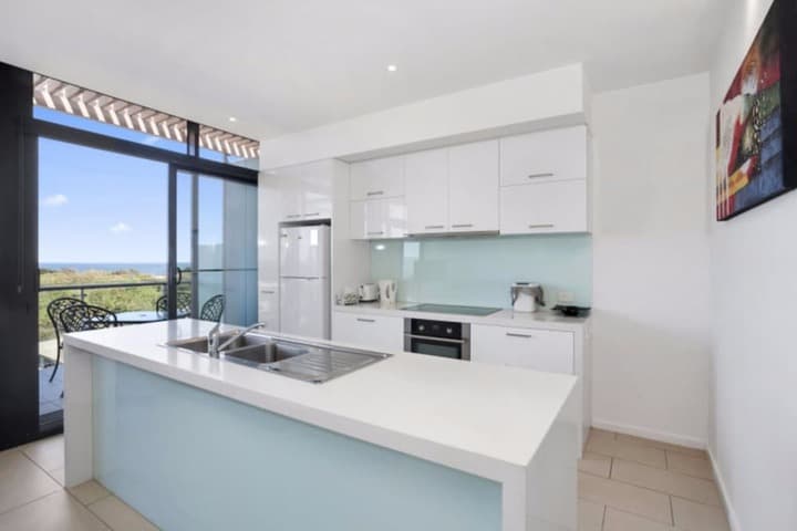 Whitewater Apartments photo 5