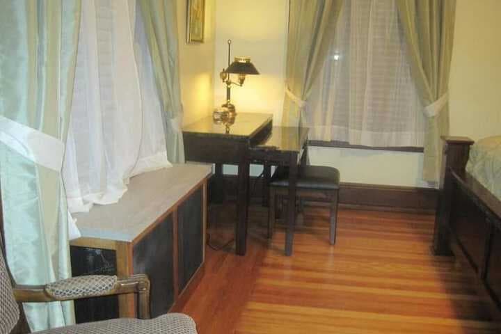 Walton Manor Inn Bed & Breakfast photo 4