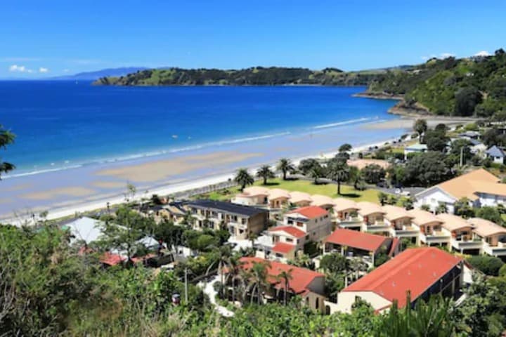 Onetangi destination view