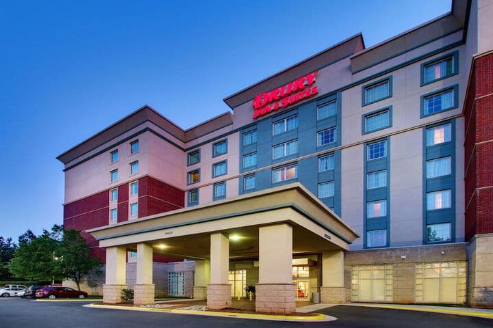 Drury Inn & Suites Charlotte Northlake photo 2