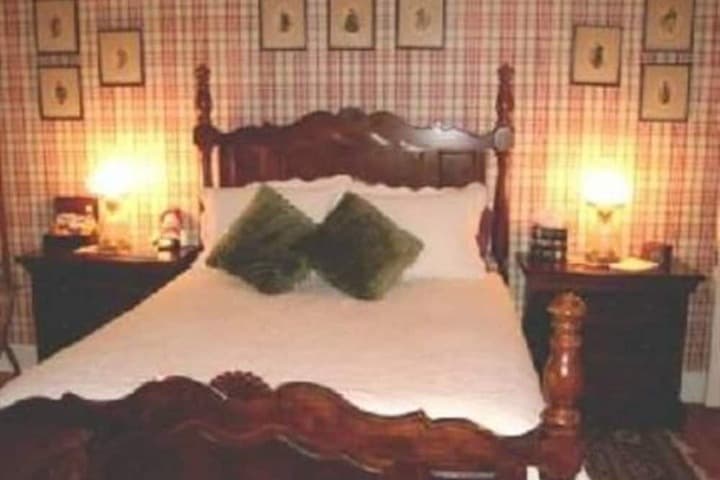 Brookview Manor Inn photo 5