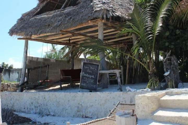 Nyamkwi White Sands photo 2