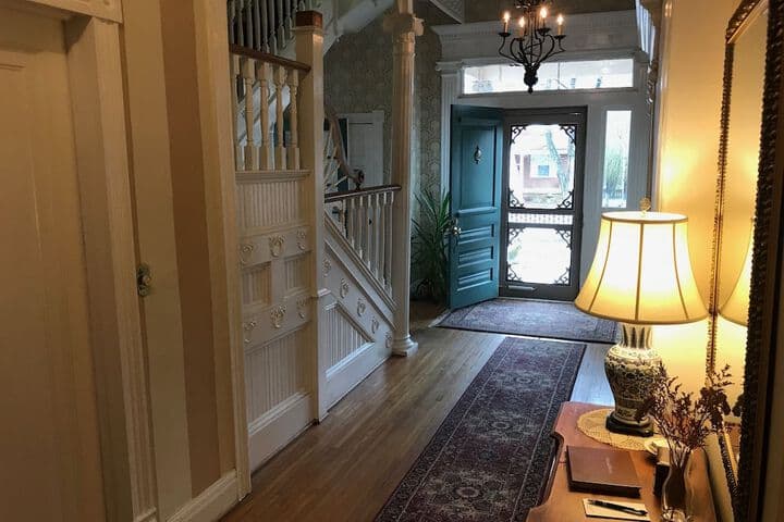 Charles Bass House Bed & Breakfast photo 2