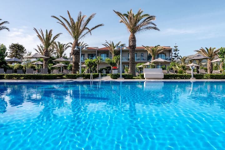 Marinos Beach Hotel photo 4