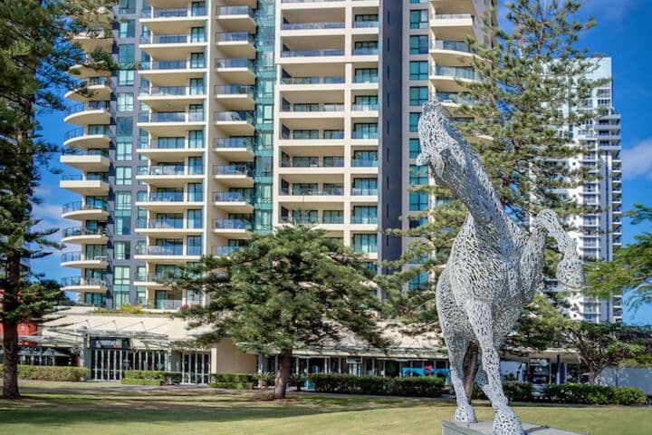 Mantra Broadbeach on the Park photo 3