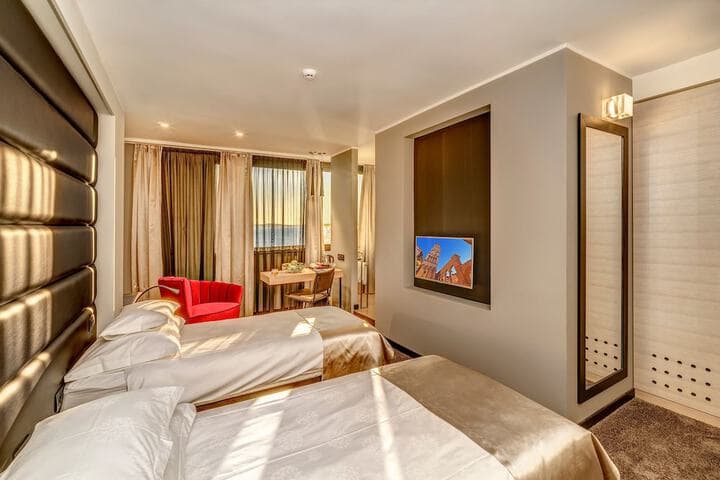 The View Luxury Rooms photo 3