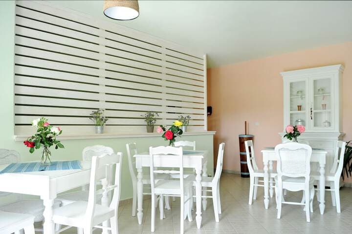Triantafilia Guesthouse photo 5