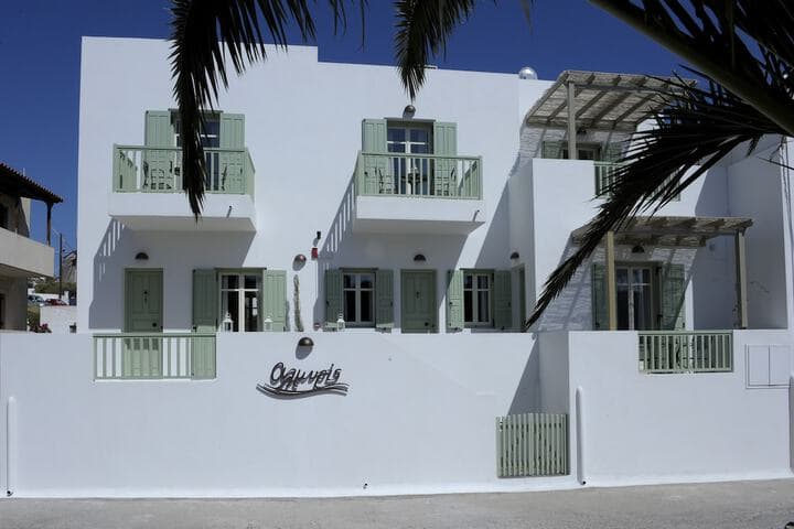 Almyris photo 3