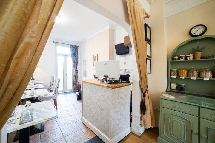 OYO Lina Guest House photo 4