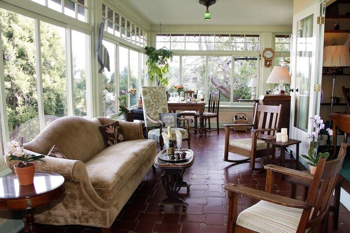 Jabberwock Inn photo 2