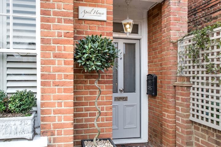 April House Weybridge Boutique Guesthouse photo 2