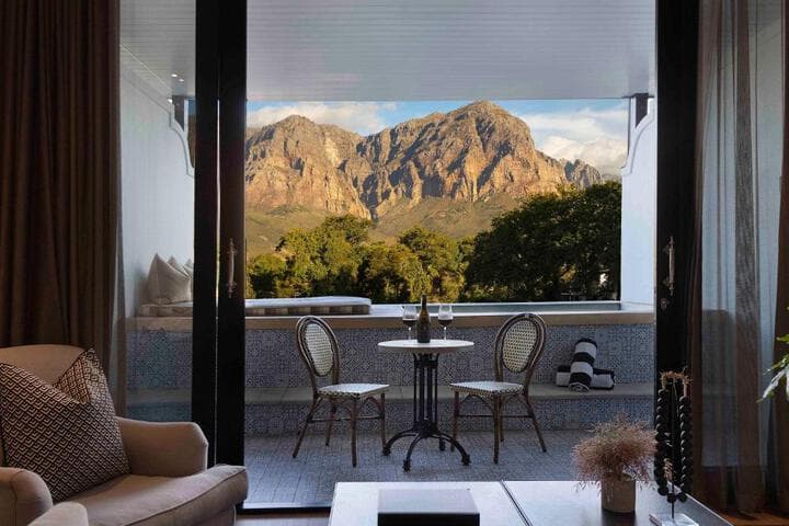Kylemore destination view