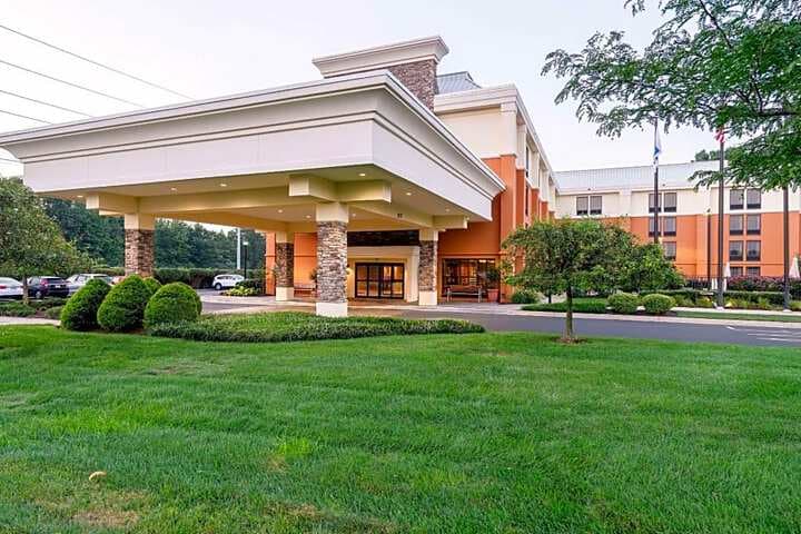 Comfort Inn & Suites Newark Wilmington photo 2
