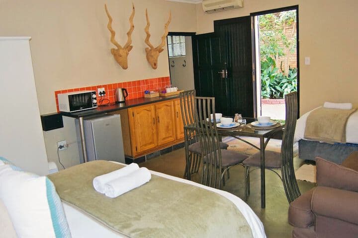 Pumleni Guesthouse photo 5