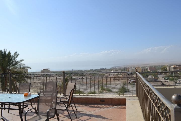Thara Dead Sea photo 5