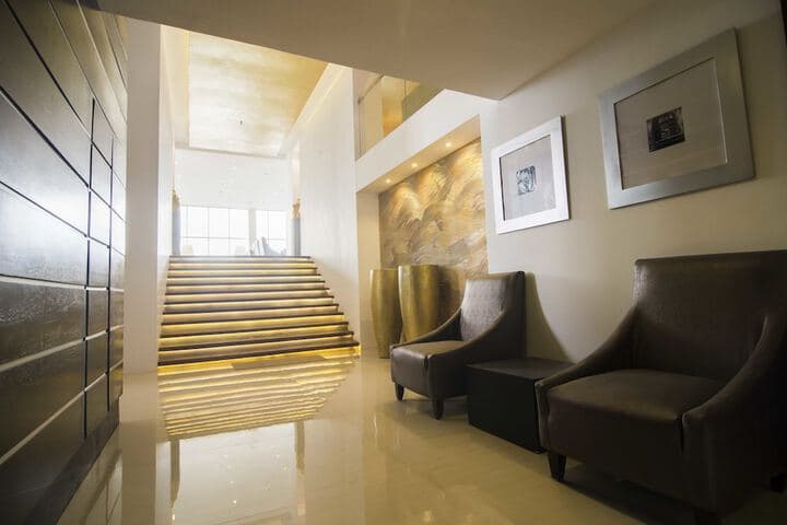 Platinum One Suites photo 4