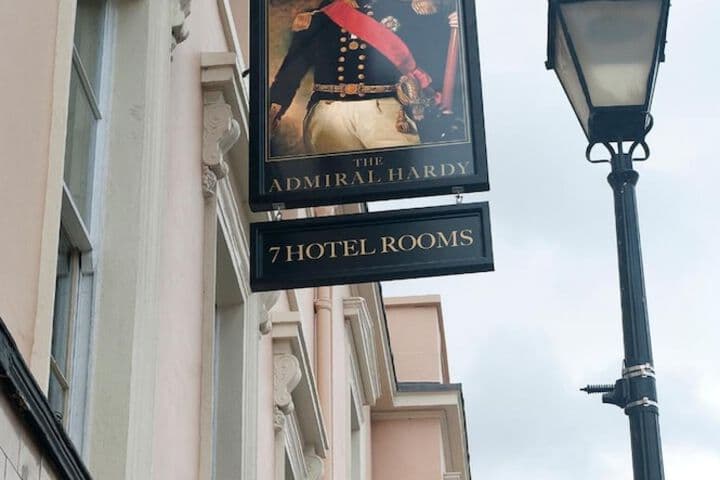 Admiral Hardy photo 3