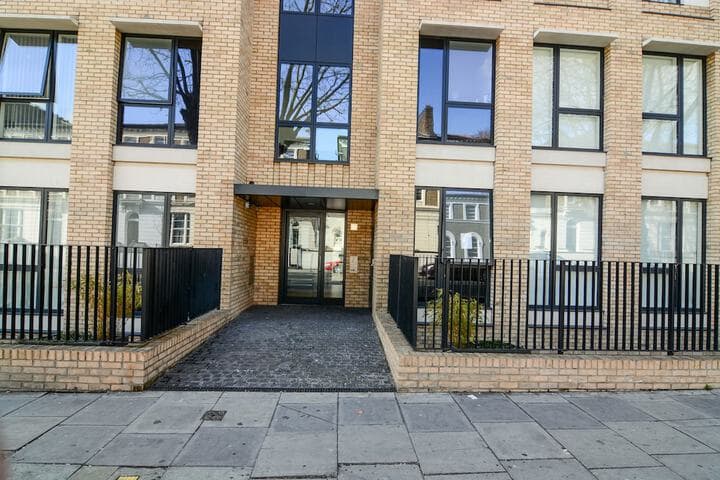 Apartment Wharf Cambridge Avenue photo 2