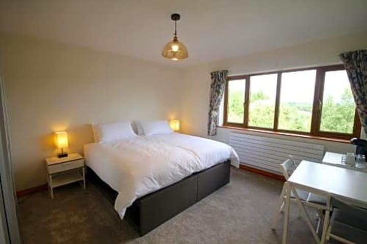 Vale View photo 5