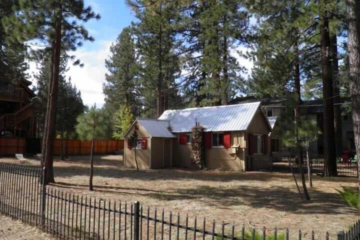 780 Merced Ave. photo 2