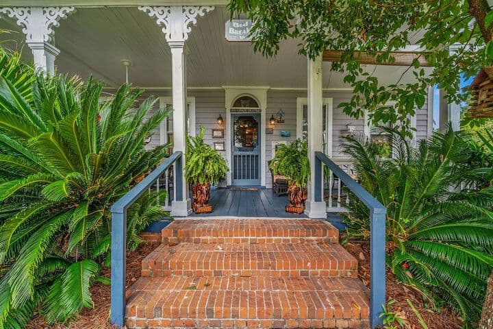 Goodbread House Bed & Breakfast Inn photo 3