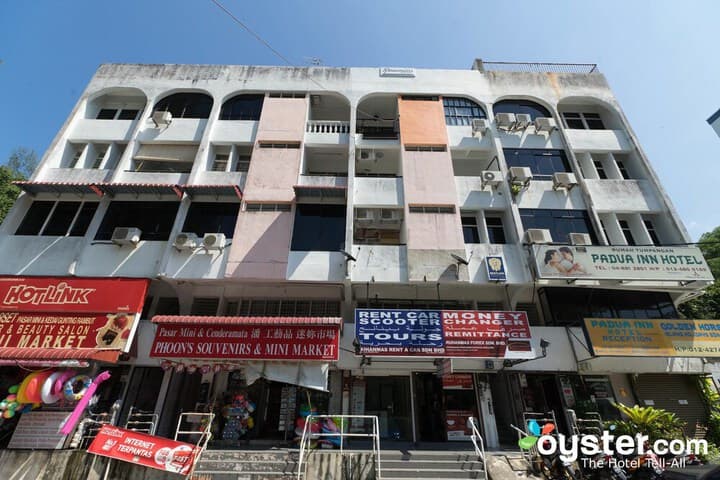 Roomies Boutique Bed & Breakfast Hostel photo 4