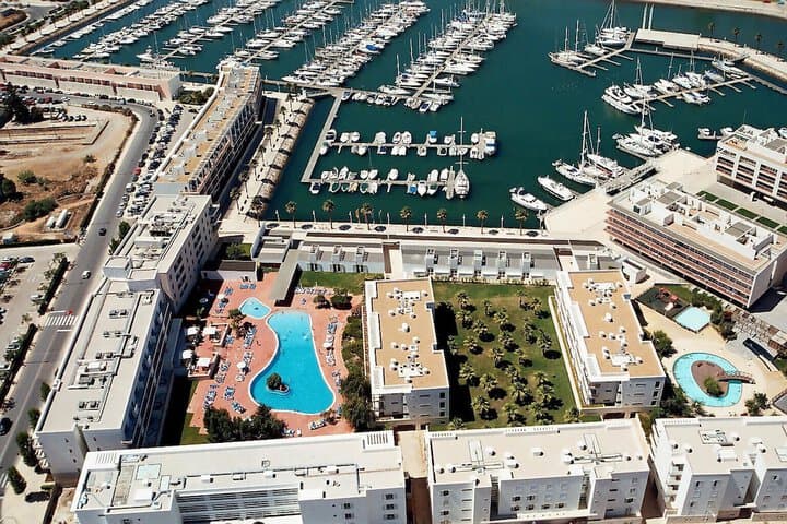 Marina Club Suite Hotel photo 4