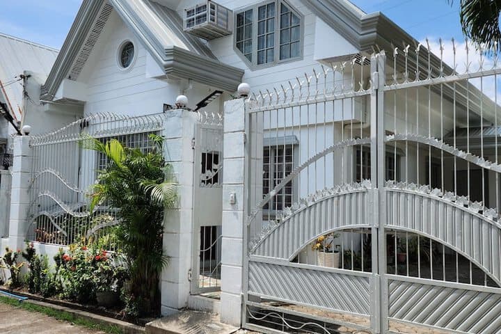 LUXURY HOME photo 2