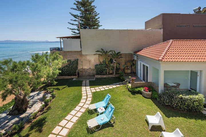 Hermes Beach Front photo 2